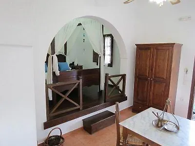 Anna Traditional Kamari (Santorini)