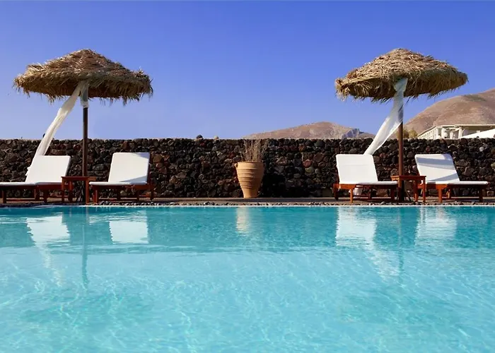 Anna Traditional Kamari (Santorini)