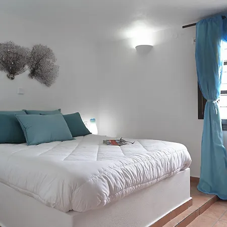 Apartahotel Anna Traditional 3*