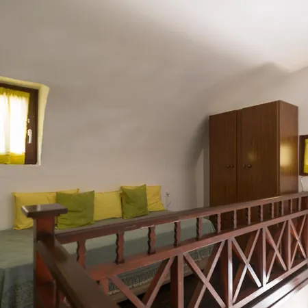 Anna Traditional Appart hôtel 3*