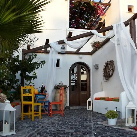 Anna Traditional Aparthotel Kamári