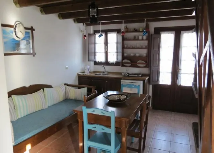 Anna Traditional 3* Kamári